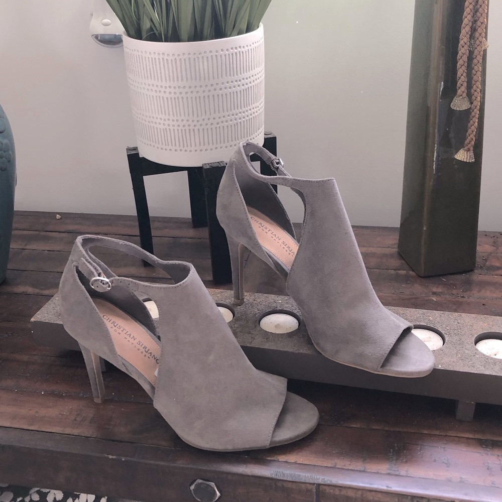 Christian Siriano ankle strap bootie trendy Size 8